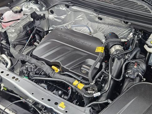 Used 2026 Chevrolet Trax LT image 36