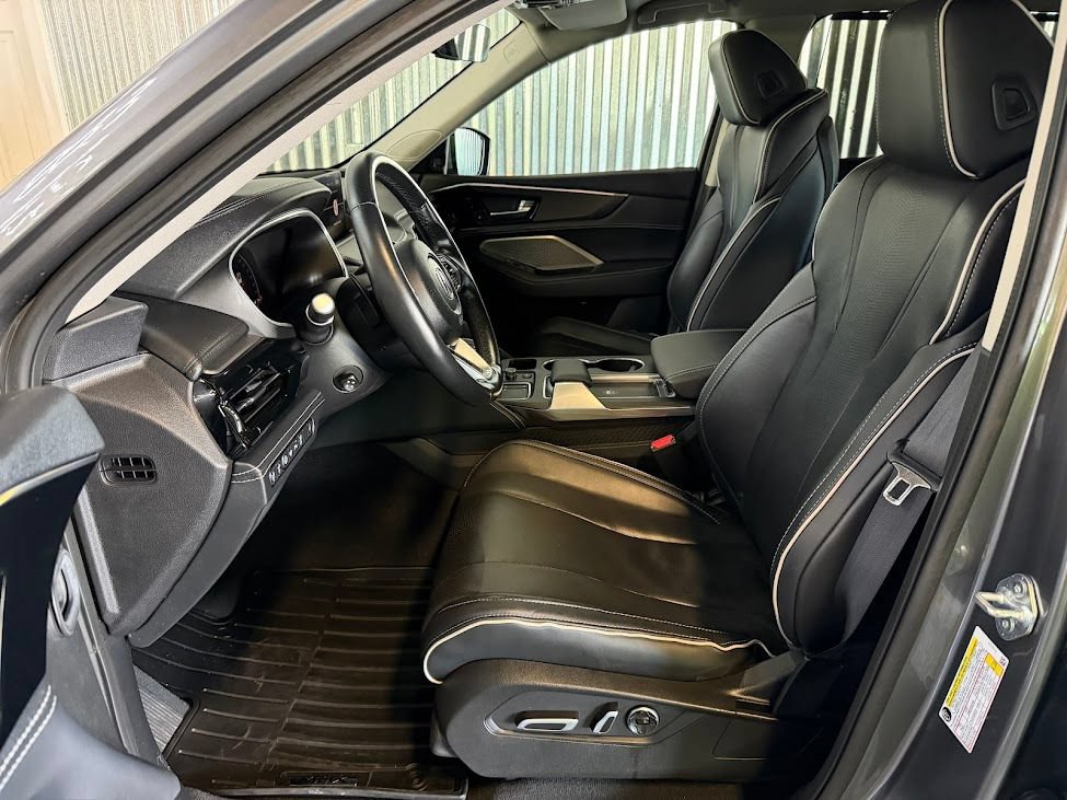 Used 2023 Acura MDX w/ Advance Package AWD/4WD image 11