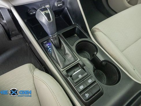 Used 2020 Hyundai Tucson SE w/ Cargo Package AWD/4WD image 23