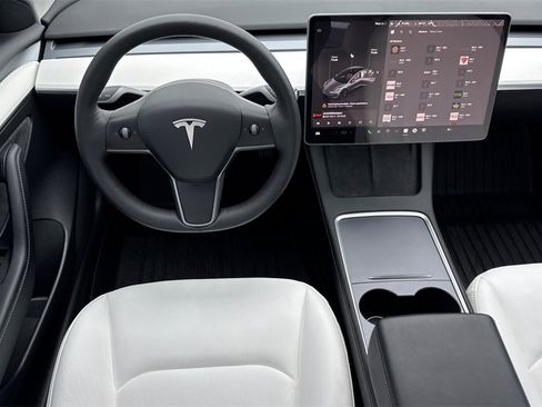 Used 2022 Tesla Model 3 Long Range image 14