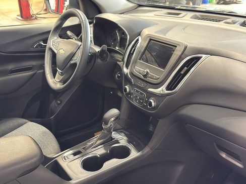 Used 2023 Chevrolet Equinox LT image 25