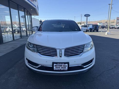 Used 2016 Lincoln MKX Reserve w/ Technology Package FWD image 2