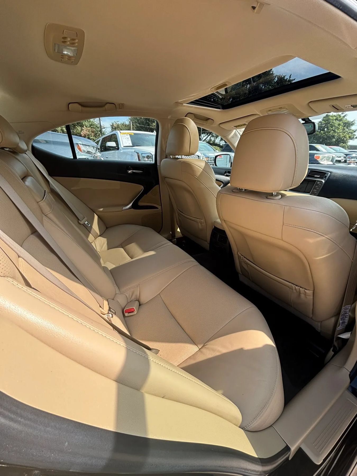 Used 2008 Lexus IS 250 w/ Premium Pkg RWD image 15