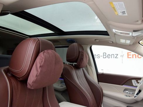 New 2026 Mercedes-Benz Maybach GLS 600 4MATIC image 15