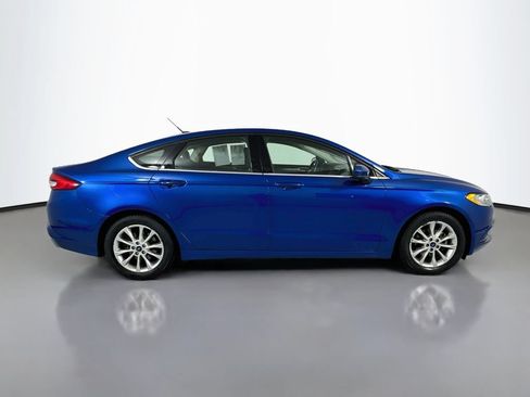 Used 2017 Ford Fusion SE FWD image 8
