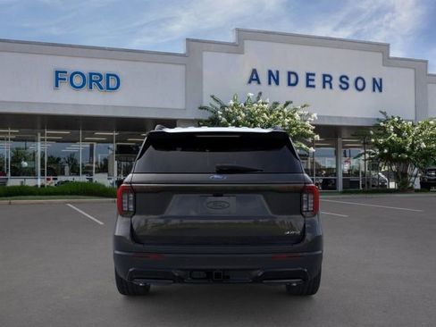 New 2026 Ford Explorer ST-Line w/ ST-Line Street Pack image 5