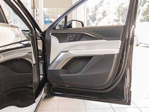 Used 2024 Cadillac Lyriq Sport image 42