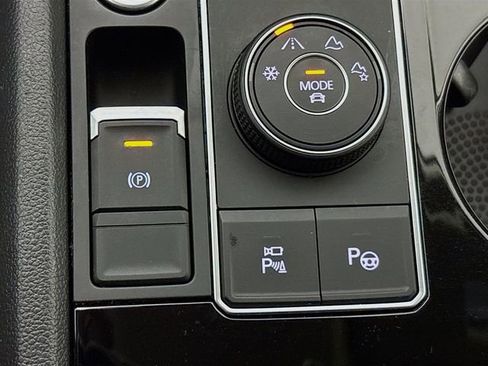 Used 2023 Volkswagen Atlas SEL Premium image 38