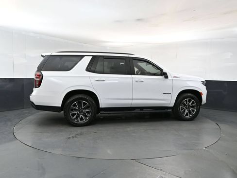 Used 2024 Chevrolet Tahoe Z71 w/ Luxury Package AWD/4WD image 6