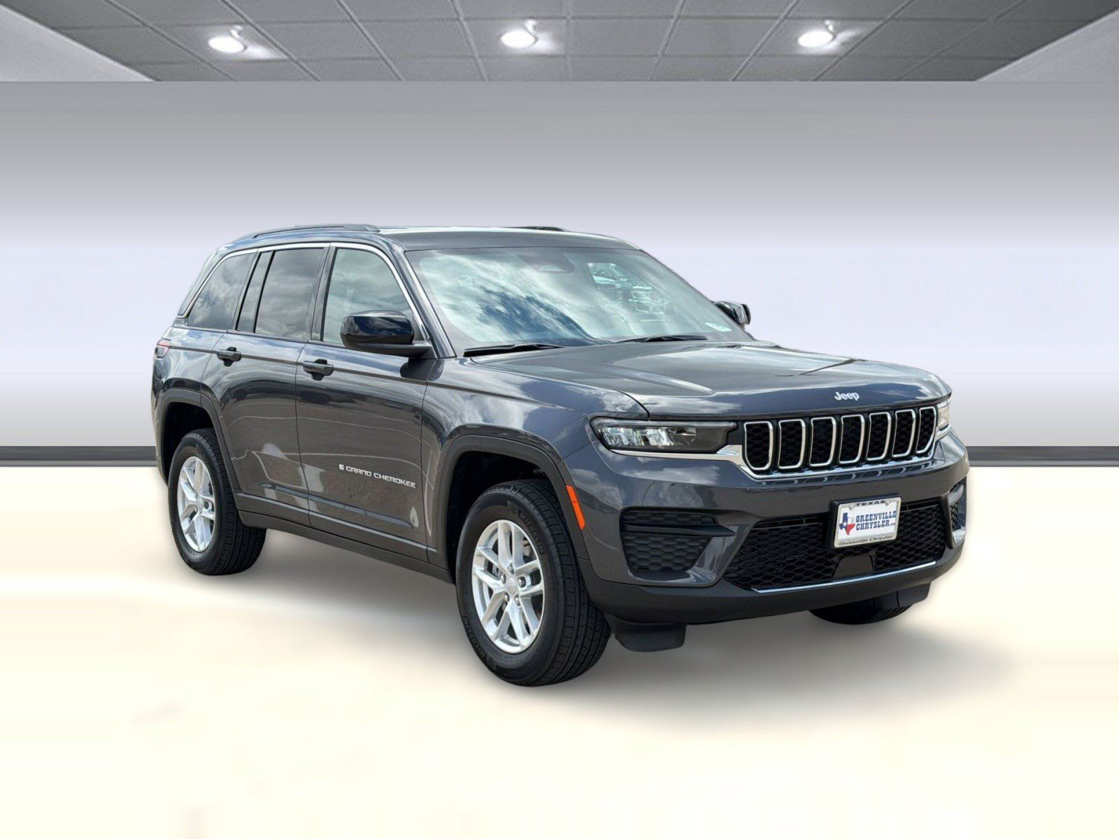 New 2026 Jeep Grand Cherokee Laredo RWD image 7