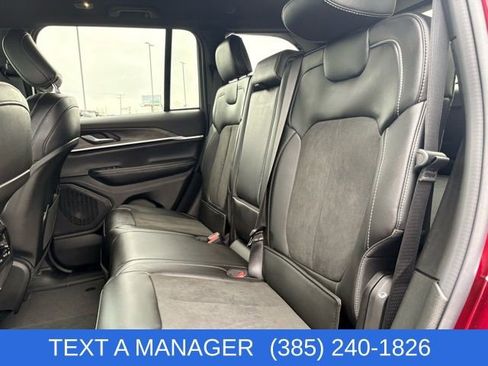 New 2026 Jeep Grand Cherokee Altitude image 9