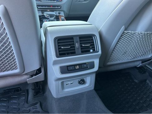 Used 2022 Audi Q5 2.0T Premium Plus image 22