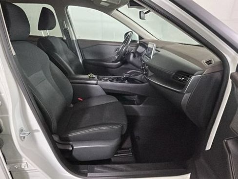 Used 2023 Nissan Rogue S AWD/4WD image 31
