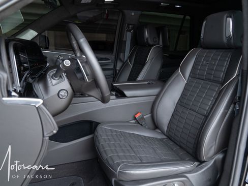 Used 2023 Cadillac Escalade V image 30