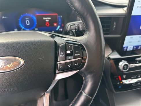 Used 2021 Ford Explorer Platinum w/ Equipment Group 601A image 31