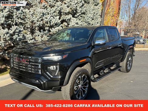 Used 2023 GMC Canyon Denali image 3