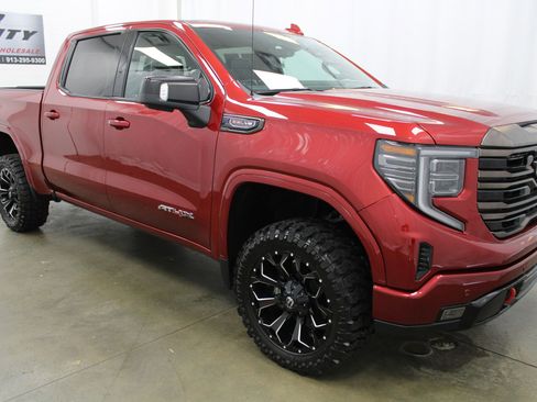 Used 2023 GMC Sierra 1500 AT4X AWD/4WD image 5