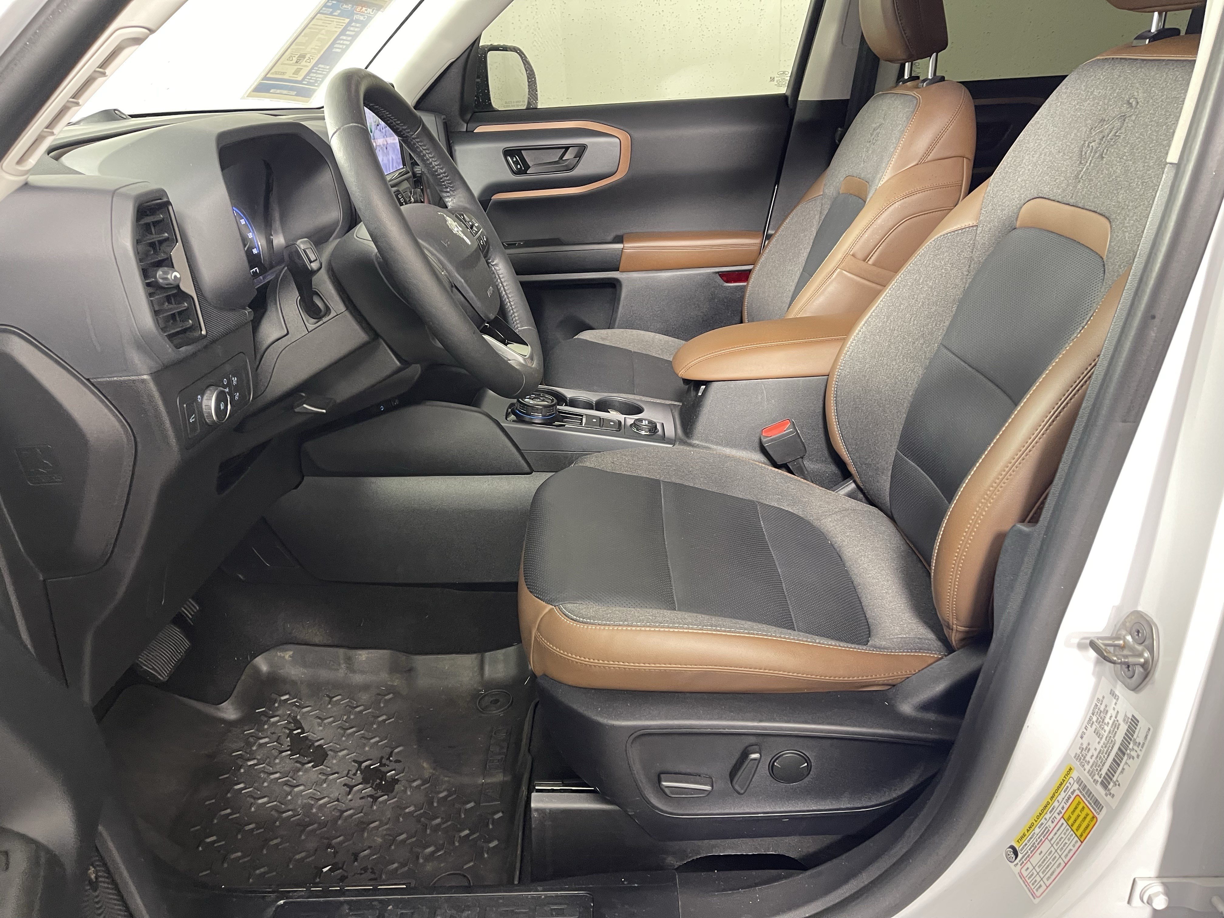 Used 2021 Ford Bronco Sport Outer Banks w/ Outer Banks Package (96D) AWD/4WD image 10