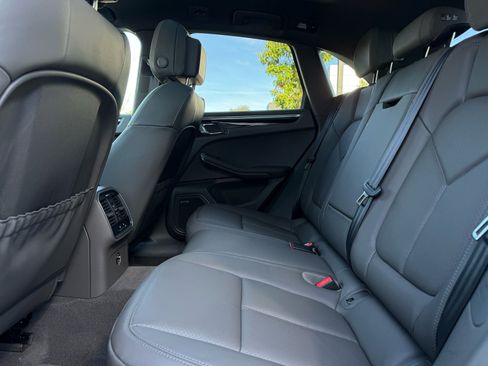 Used 2026 Porsche Macan image 30