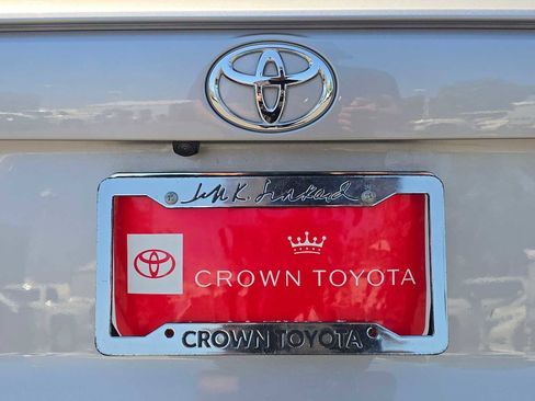 Certified 2025 Toyota RAV4 LE FWD image 15