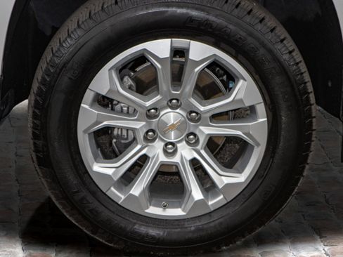 Used 2024 Chevrolet Silverado 1500 LTZ w/ LTZ Convenience Package II image 39