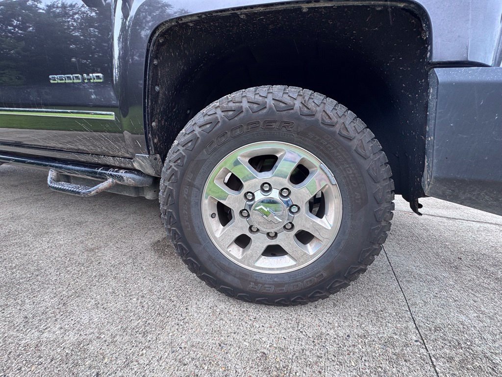 Used 2015 Chevrolet Silverado 3500 LTZ w/ Duramax Plus Package AWD/4WD image 23