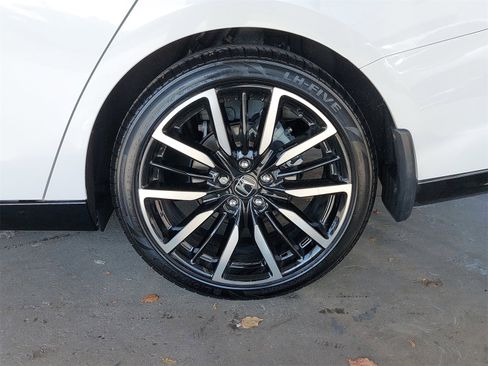 Used 2024 Honda Accord Touring image 33