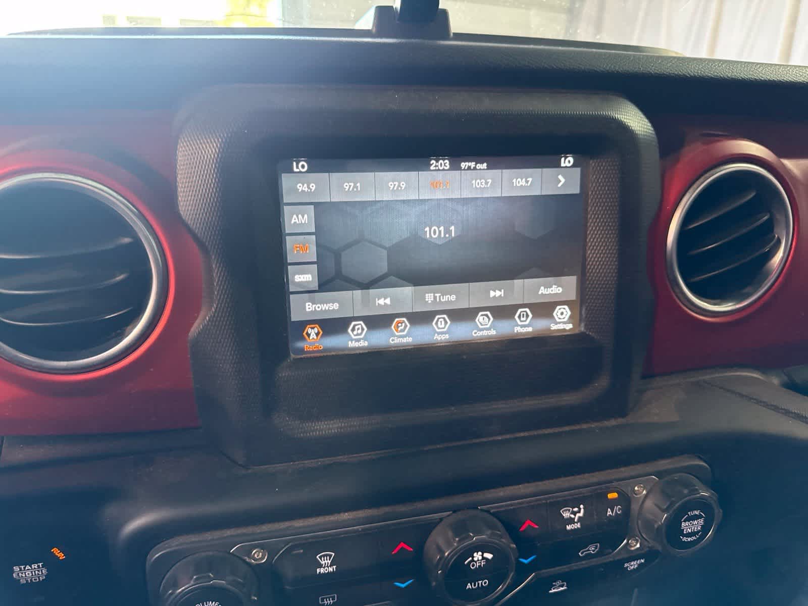 Used 2021 Jeep Gladiator Rubicon w/ LED Lighting Group AWD/4WD image 23
