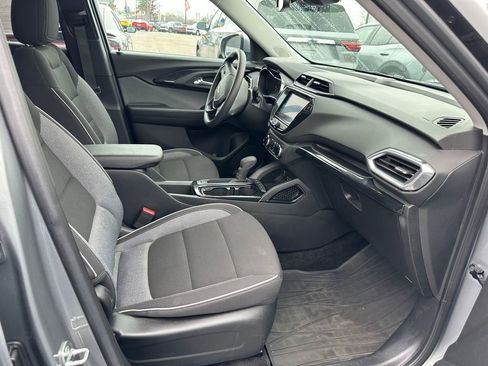 Used 2023 Chevrolet TrailBlazer LT w/ Convenience Package AWD/4WD image 29