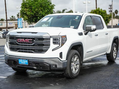 Used 2024 GMC Sierra 1500 SLT image 3