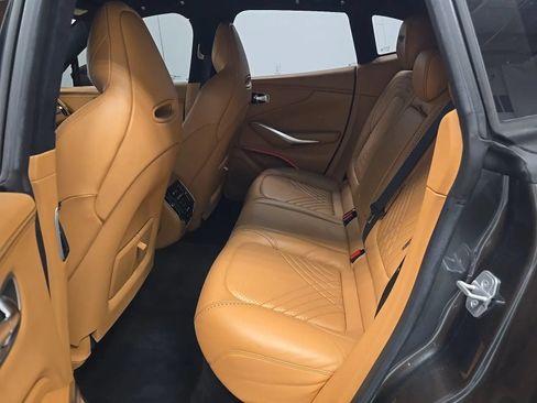 Used 2021 Aston Martin DBX AWD/4WD image 6