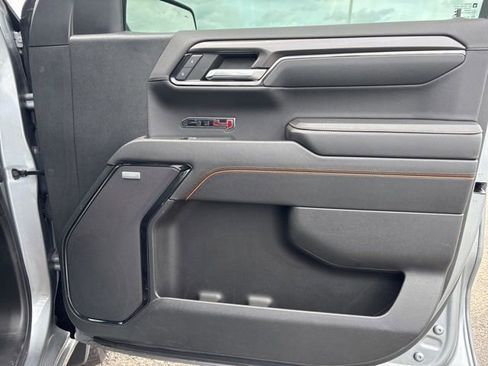 Used 2023 GMC Sierra 1500 AT4 w/ AT4 Premium Package AWD/4WD image 13