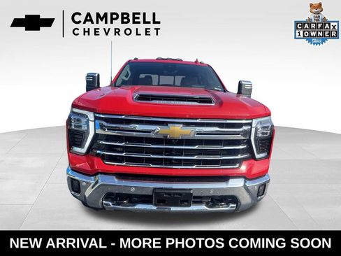 Used 2024 Chevrolet Silverado 2500 LTZ w/ LTZ Premium Package AWD/4WD image 8