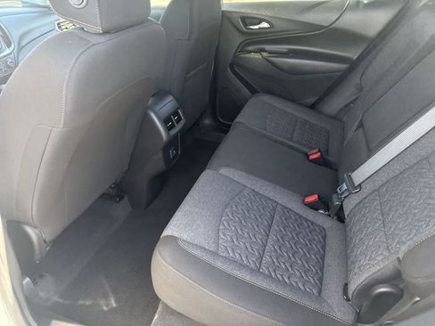Used 2022 Chevrolet Equinox LT FWD image 14