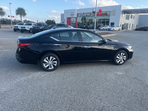 New 2025 Nissan Altima 2.5 S image 14