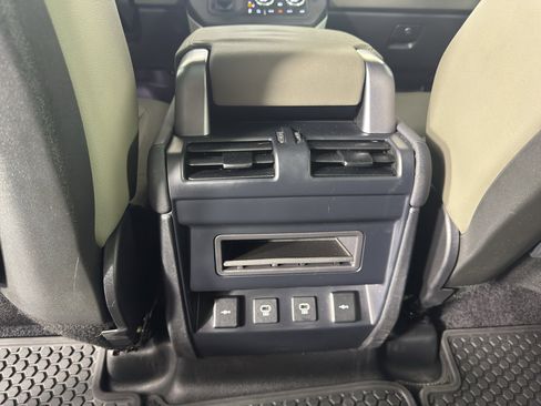 Used 2021 Land Rover Defender 110 S AWD/4WD image 34