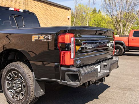 Used 2026 Ford F250 Platinum AWD/4WD image 13