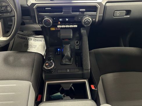 Used 2025 Toyota 4Runner TRD Off-Road image 37