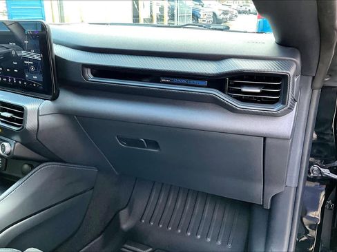 Used 2025 Ford Mustang Dark Horse image 18