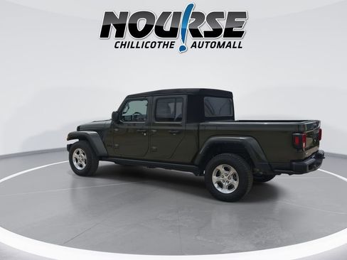 Used 2021 Jeep Gladiator Sport AWD/4WD image 6