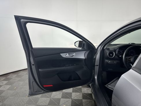 Certified 2024 Kia Forte LXS image 27