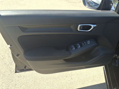 Used 2025 Honda Civic Sport image 13