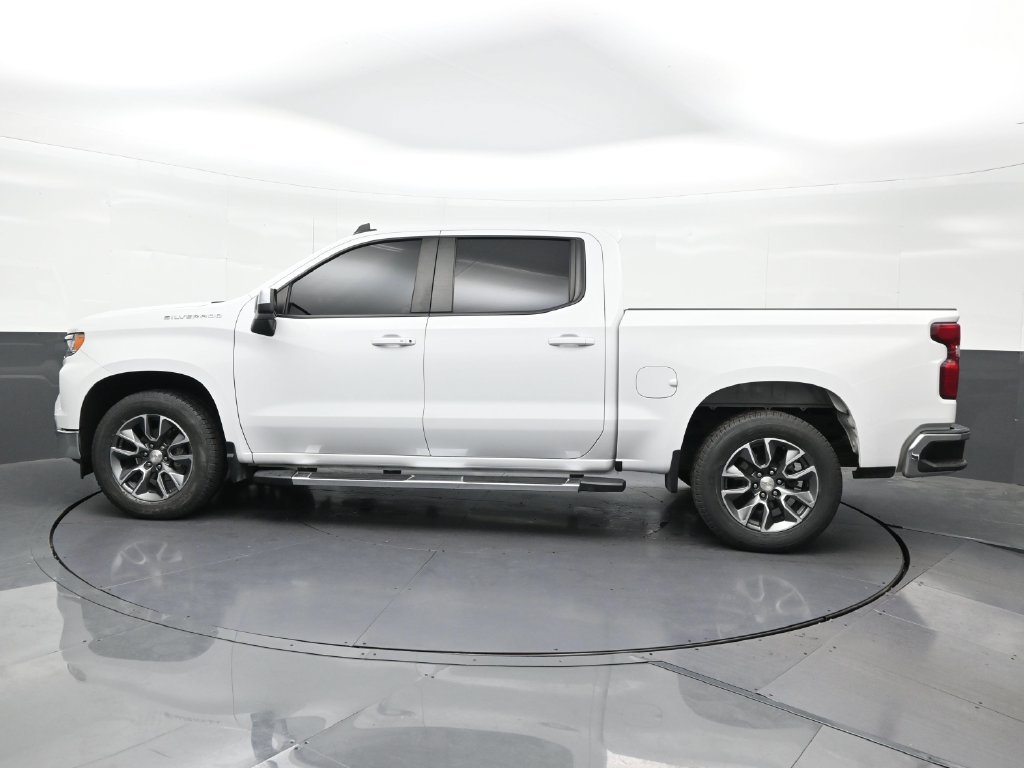 Used 2023 Chevrolet Silverado 1500 LT RWD image 2