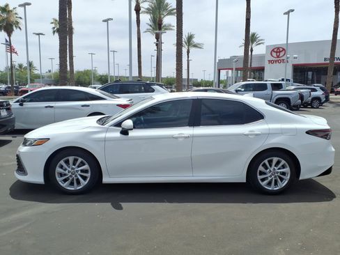 Certified 2023 Toyota Camry LE FWD image 7