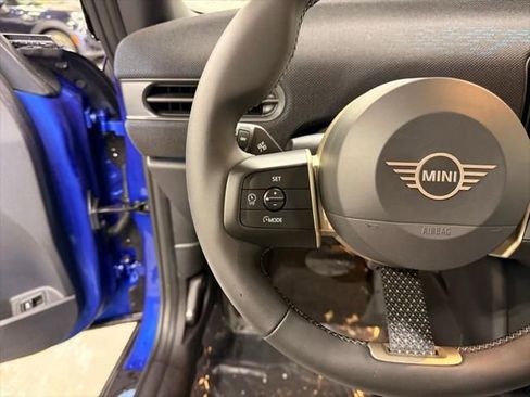 New 2026 MINI Cooper 2-Door Hardtop image 13