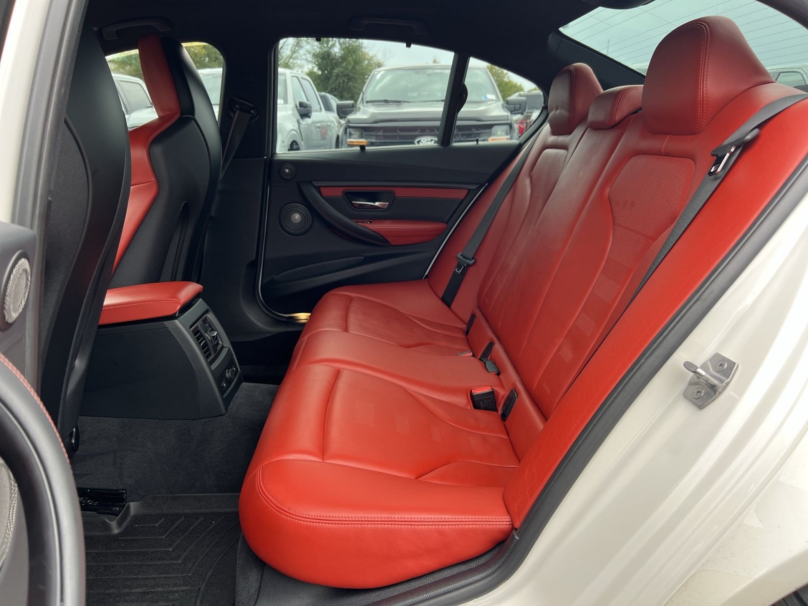Used 2017 BMW M3 RWD image 25