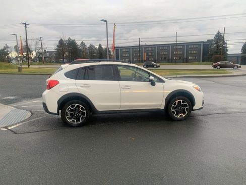 Used 2016 Subaru Crosstrek 2.0i Limited image 8