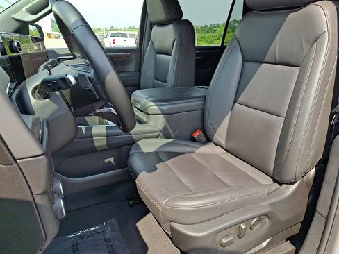 Certified 2025 Chevrolet Tahoe LT AWD/4WD image 15