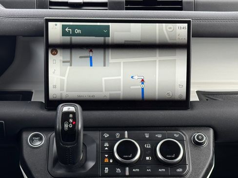 Used 2022 Land Rover Defender 110 image 22