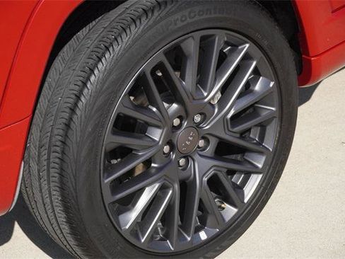 Certified 2023 Jeep Compass Limited image 11